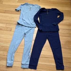 Bundle Carter’s pajamas, Size 6